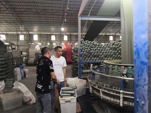 太平鎮開展專項安全檢查，煙花爆竹店、塑料廠與五金廠等單位接受全面排查